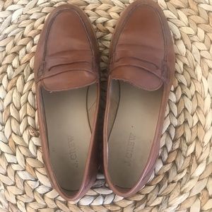 JCrew women’s leather loafers, size 6.5